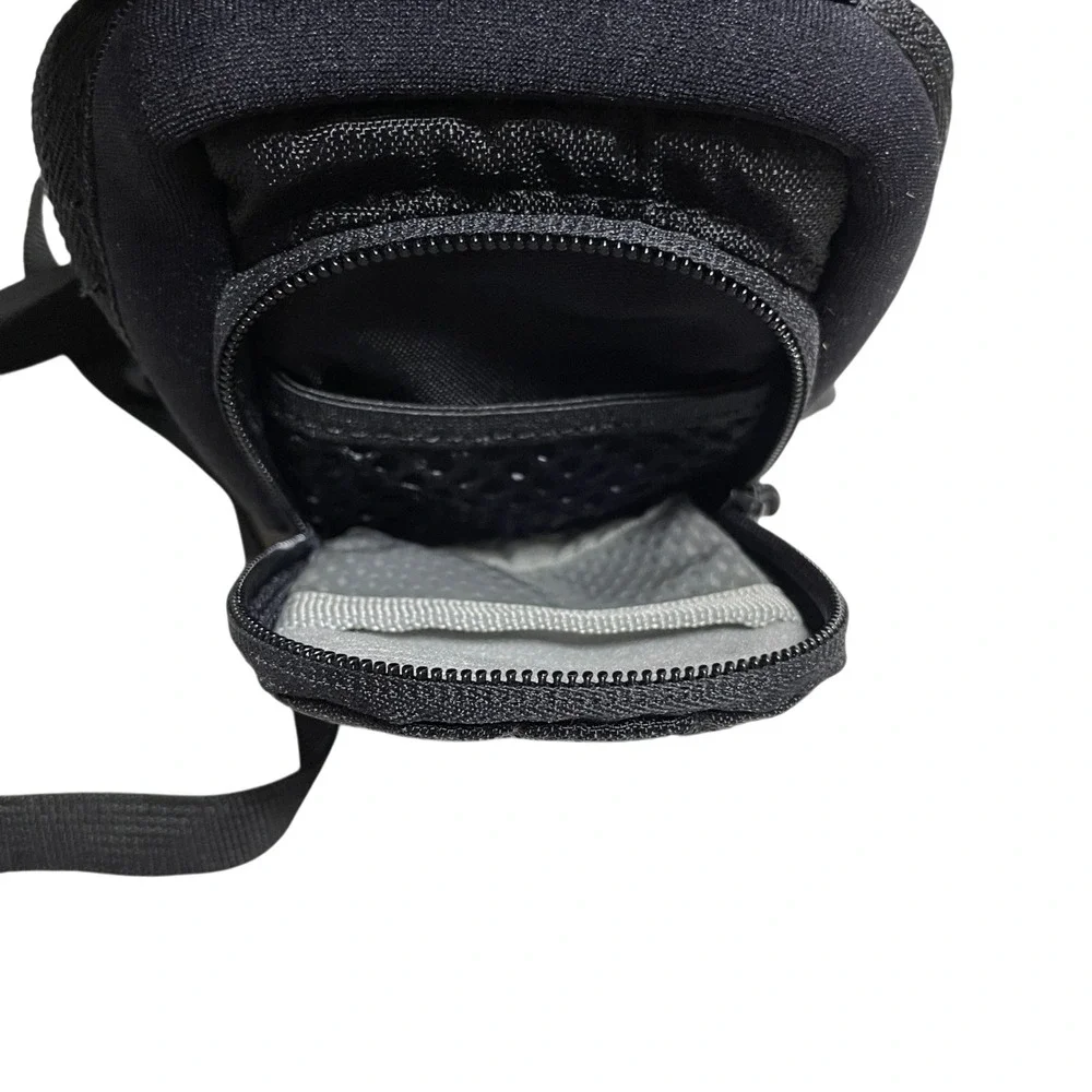 LowePro Compact Camera Bag 4 1/2 x 5 1/2